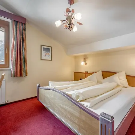 Residenz Tamara Aparthotel 4*